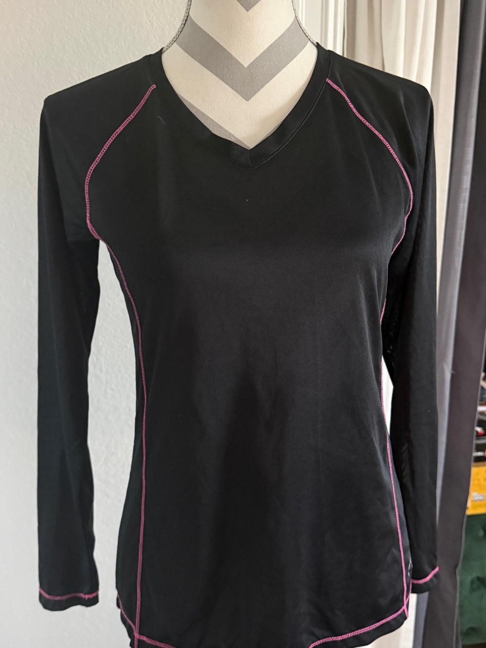 Black Long-Sleeve V-Neck Top with Pink Contrast Stitching
